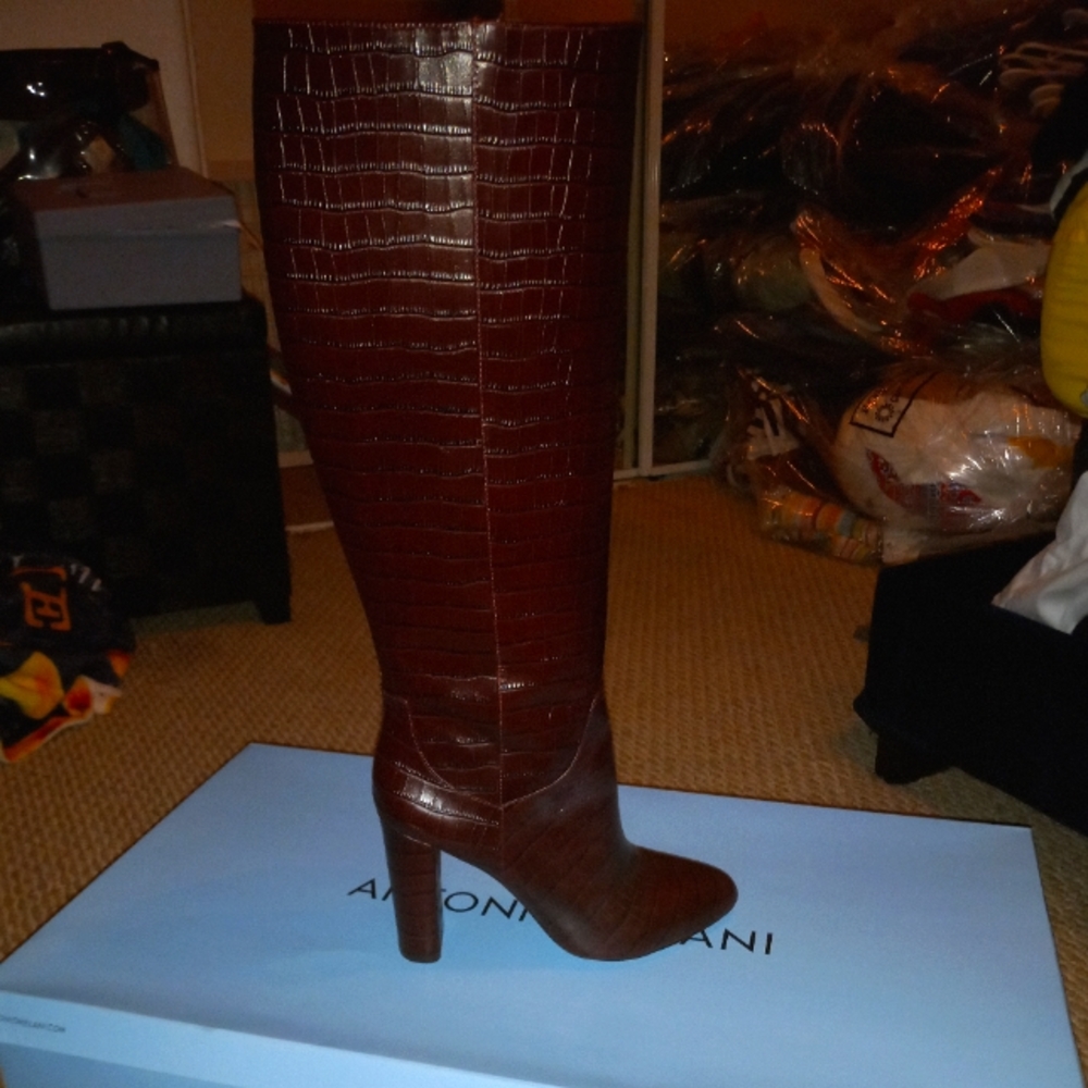 Antonio Melani boots